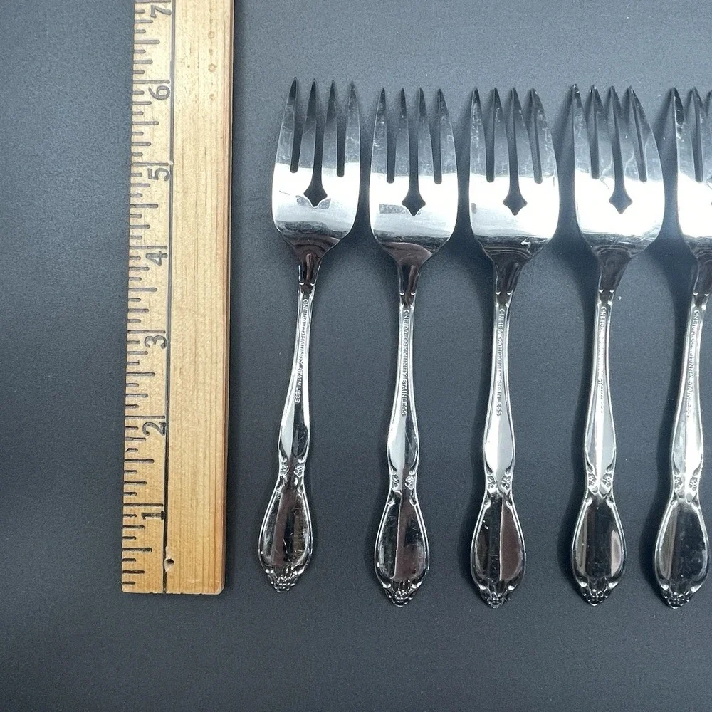 Oneida Community Chantelaine Stainless Salad Forks Lot of 7 Replacement Flatware
